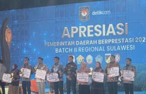 Sulut Raih Terbaik 1 Akses Layanan Pendidikan, Gubernur Yulius Selvanus Terima Penghargaan dari Kemendagri